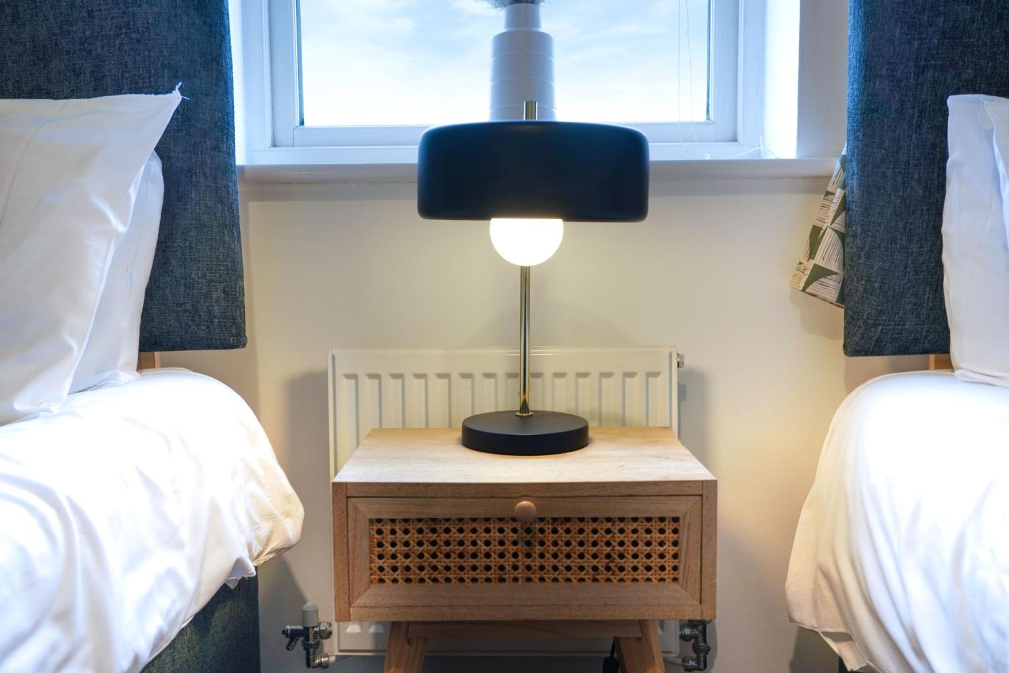 Charming House - Close To Shops & Centre - Free Parking, Self-check-in, Fast Wifi & Smart Tv With Netflix By Yoko Holiday home